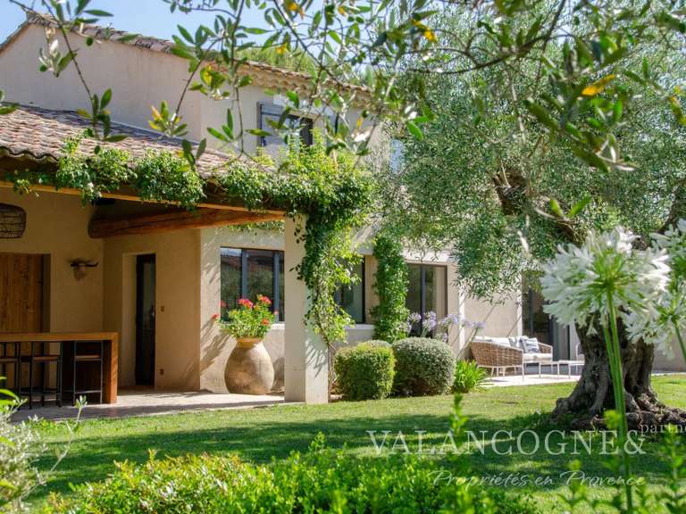 Maison Eygalières - 3 chambres - 325m²
