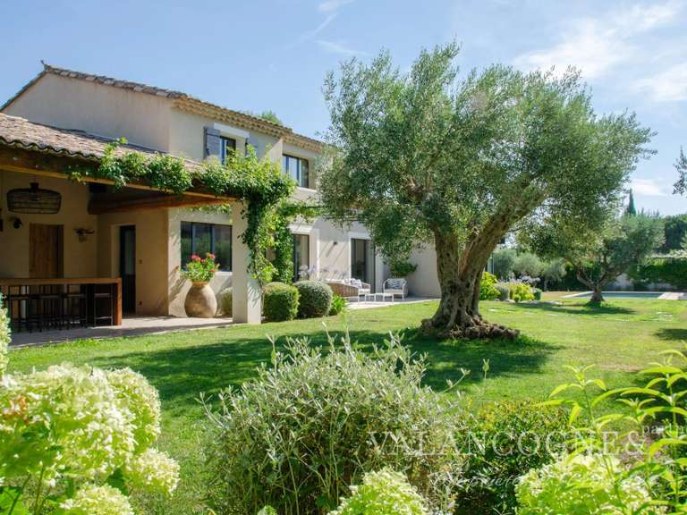 Maison Eygalières - 3 chambres - 325m²