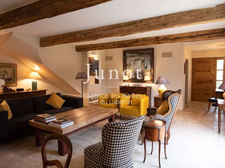 House Eygalières - 3 bedrooms - 1000m²