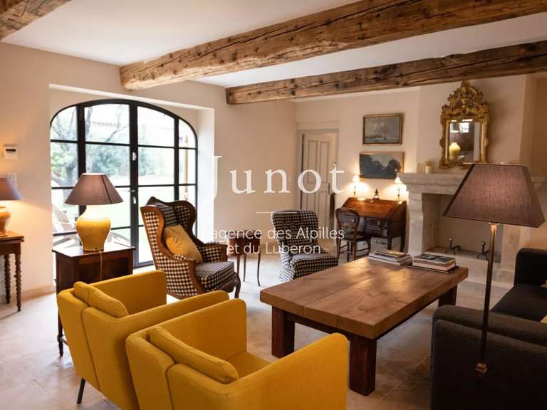 House Eygalières - 3 bedrooms - 1000m²