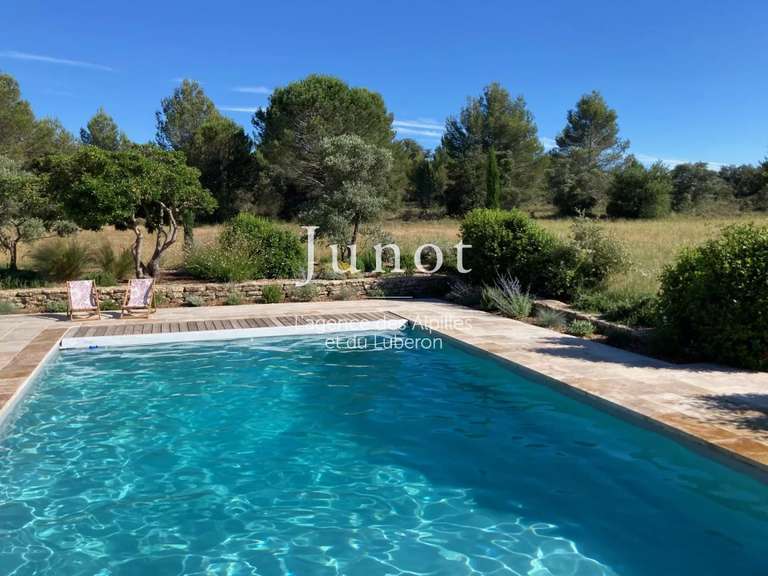 House Eygalières - 5 bedrooms - 11000m²