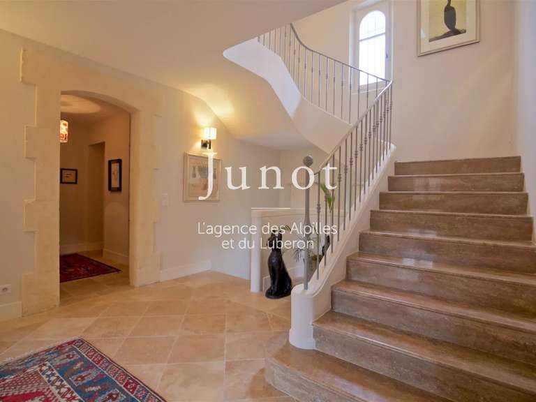 House Eygalières - 5 bedrooms - 10000m²