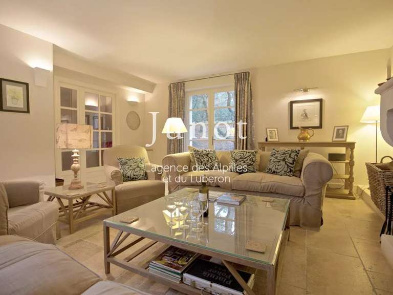 House Eygalières - 5 bedrooms - 10000m²