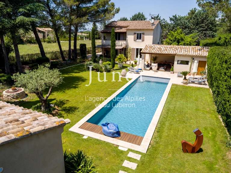 House Eygalières - 4 bedrooms - 1800m²