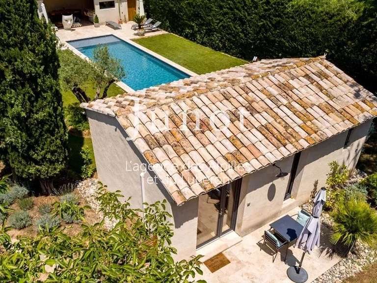 House Eygalières - 4 bedrooms - 1800m²