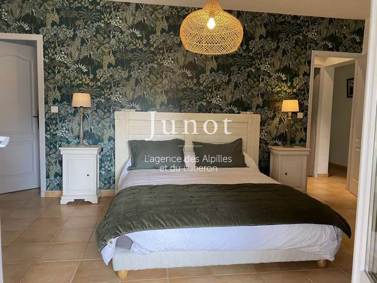 House Eygalières - 4 bedrooms - 1800m²