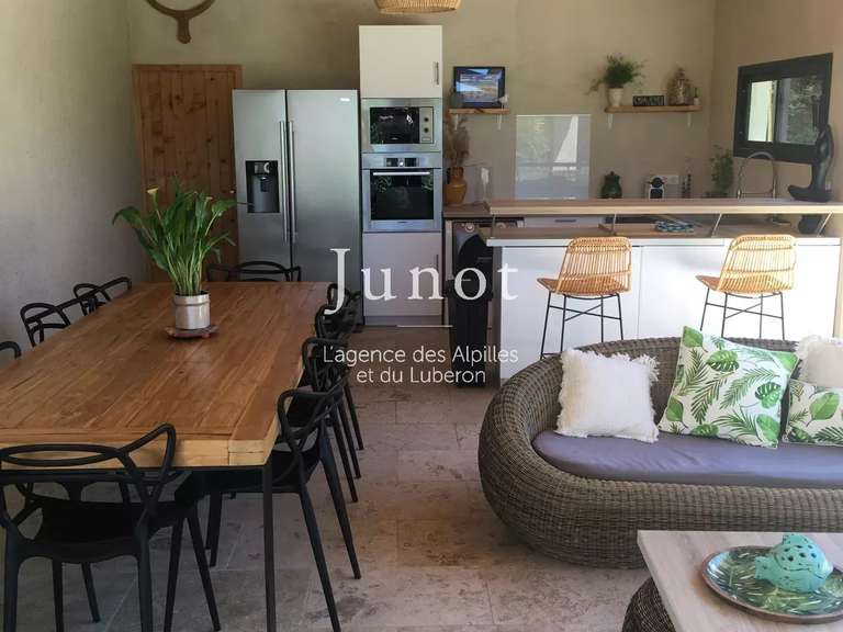 House Eygalières - 4 bedrooms - 1800m²