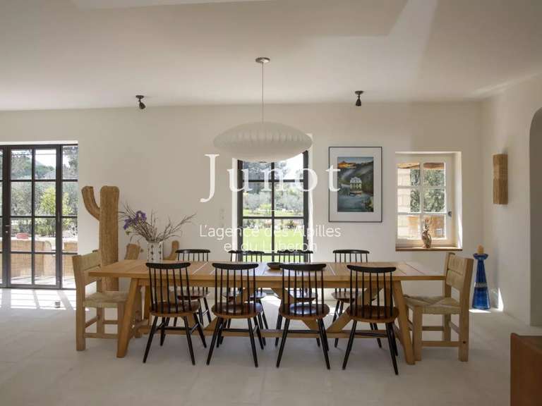 House Eygalières - 4 bedrooms - 215m²