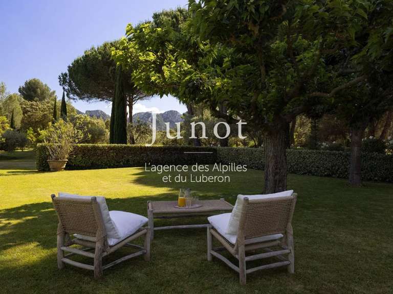 House Eygalières - 6 bedrooms - 50000m²