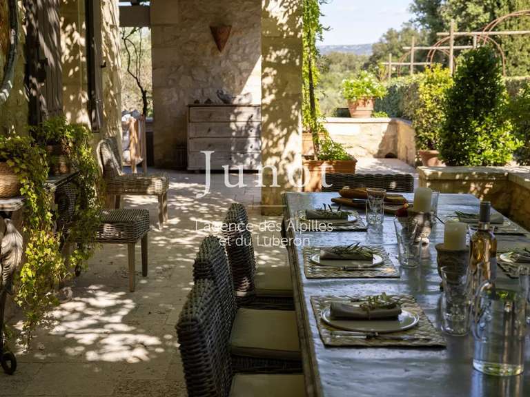 House Eygalières - 6 bedrooms - 50000m²