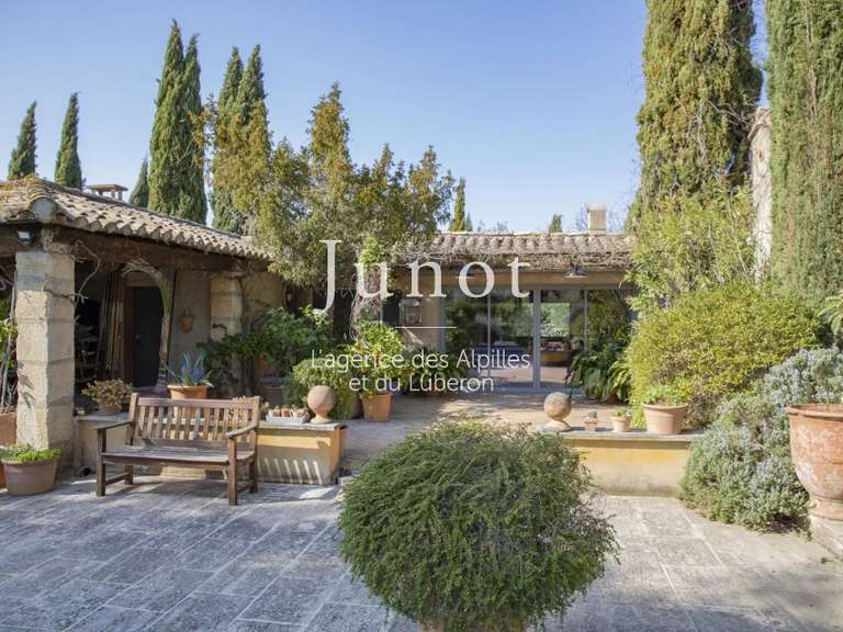 House Eygalières - 4 bedrooms - 270m²