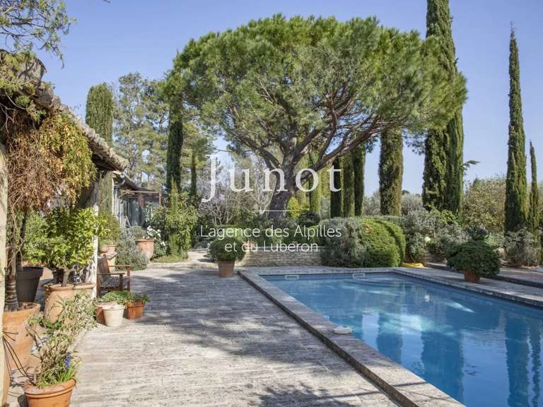 House Eygalières - 4 bedrooms - 270m²