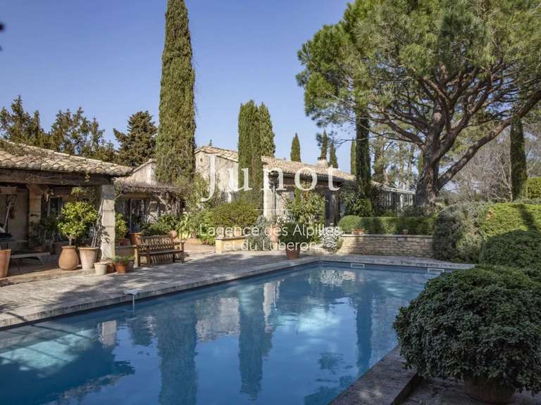 House Eygalières - 4 bedrooms - 270m²
