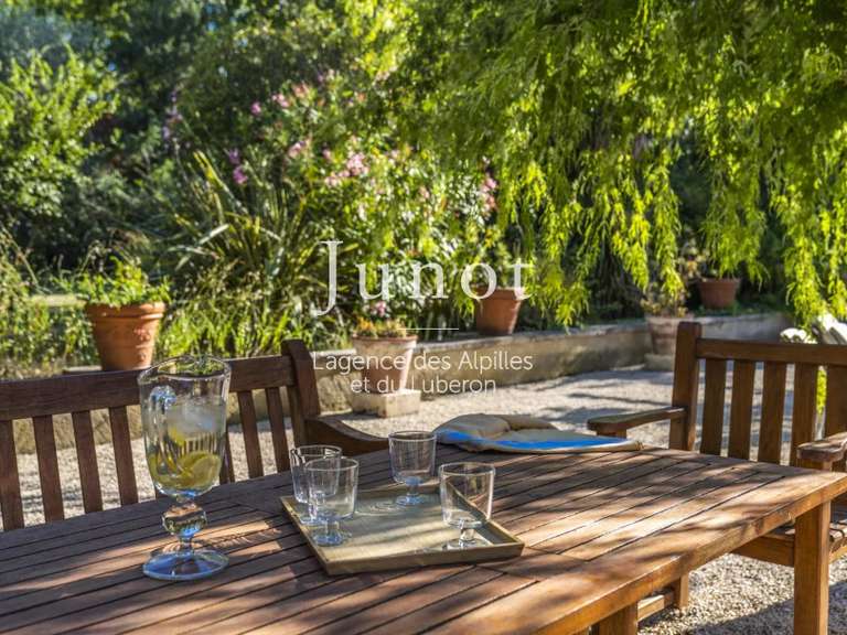 Maison Eygalières - 6 chambres - 240m²