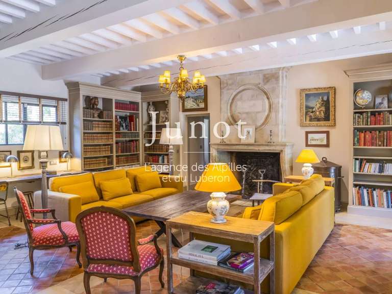 Maison Eygalières - 6 chambres - 240m²