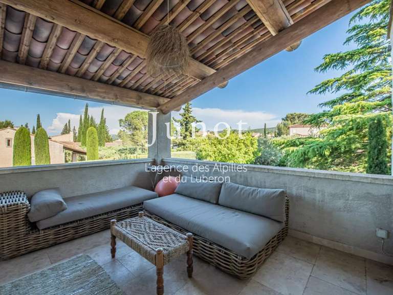 Maison Eygalières - 4 chambres - 180m²