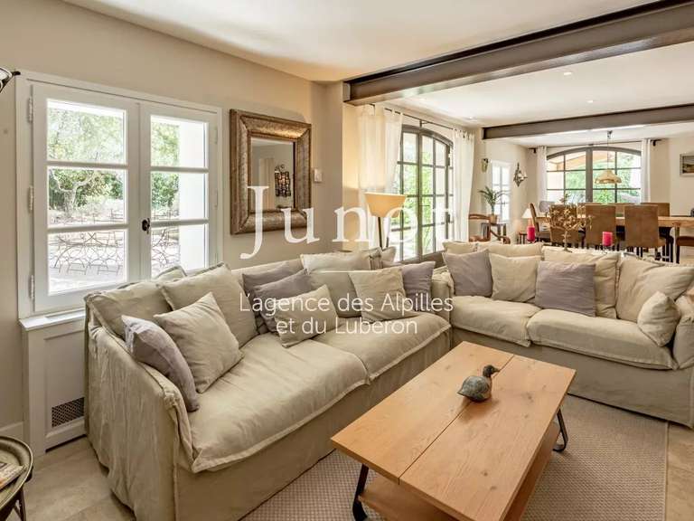 Maison Eygalières - 4 chambres - 180m²