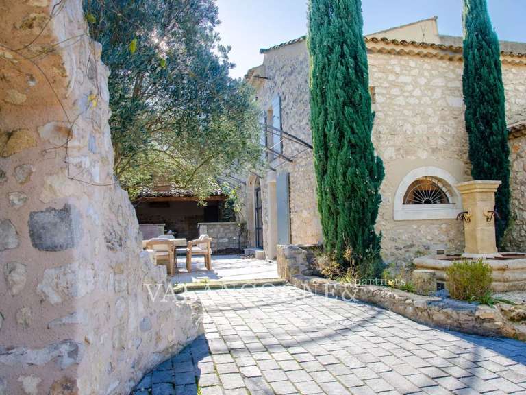 Maison Eygalières - 6 chambres - 320m²