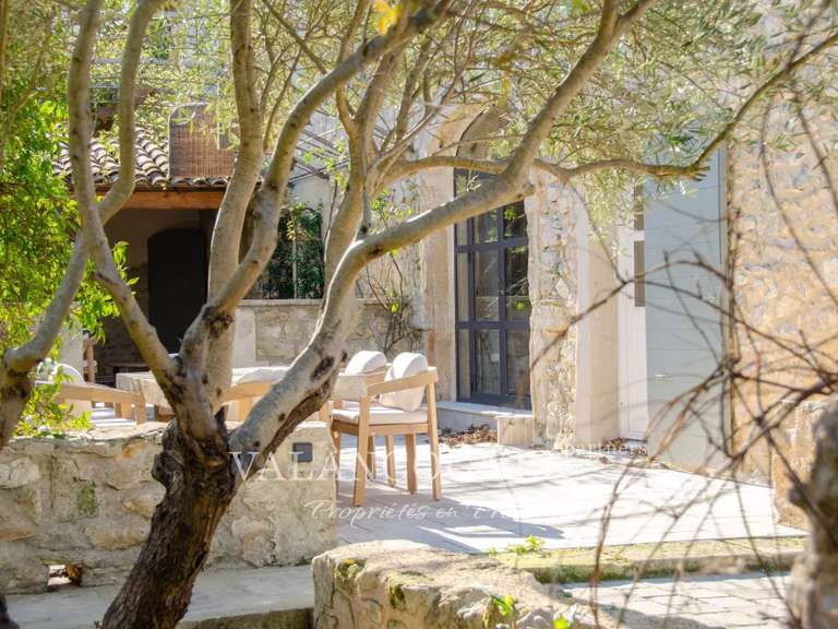 Maison Eygalières - 6 chambres - 320m²
