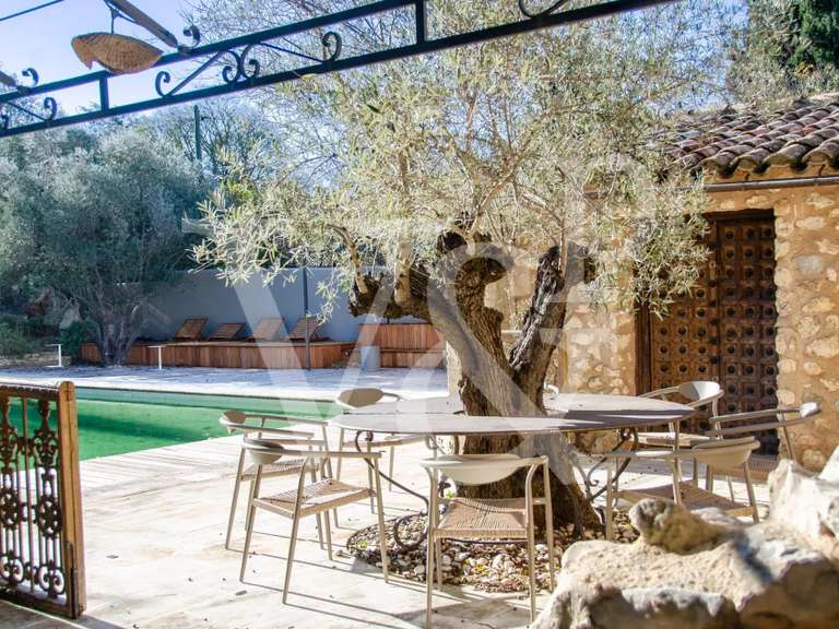 Maison Eygalières - 6 chambres - 320m²