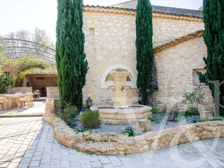 Maison Eygalières - 6 chambres - 320m²