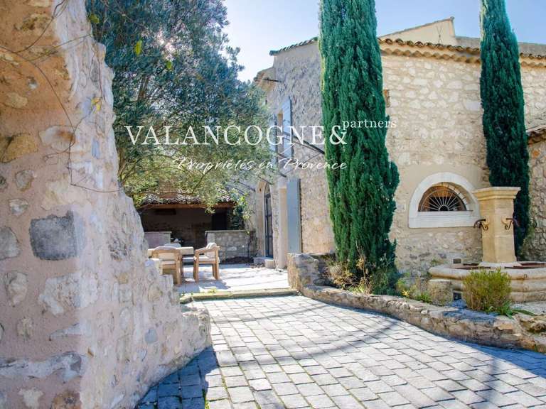 Maison Eygalières - 6 chambres - 320m²