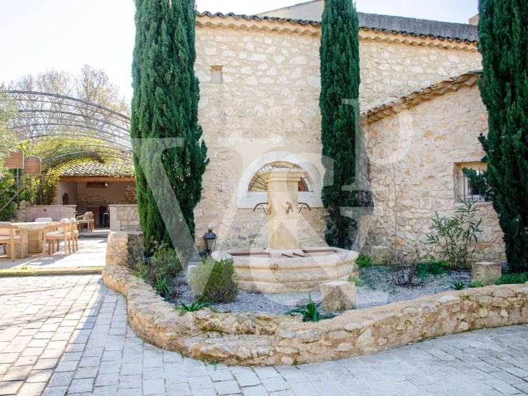 Maison Eygalières - 6 chambres - 320m²