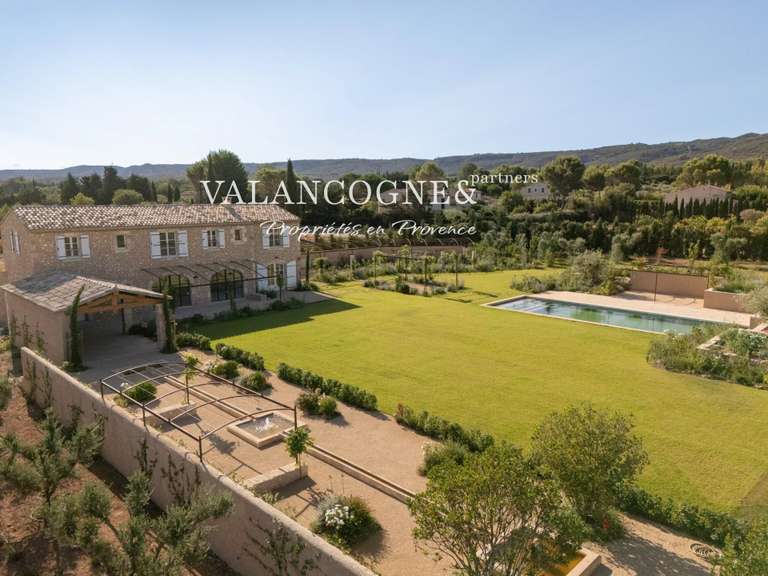 Maison Eygalières - 5 chambres - 308m²
