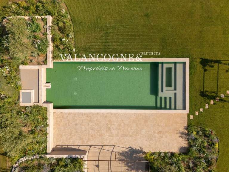 Maison Eygalières - 5 chambres - 308m²