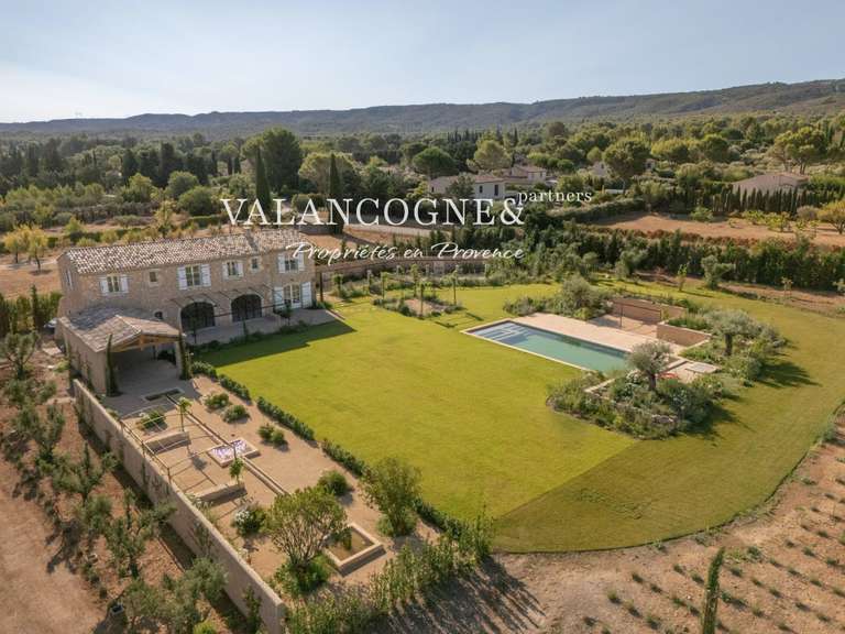 Maison Eygalières - 5 chambres - 308m²