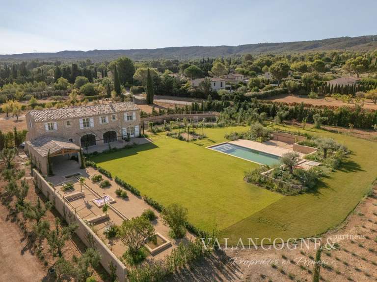 Maison Eygalières - 5 chambres - 308m²