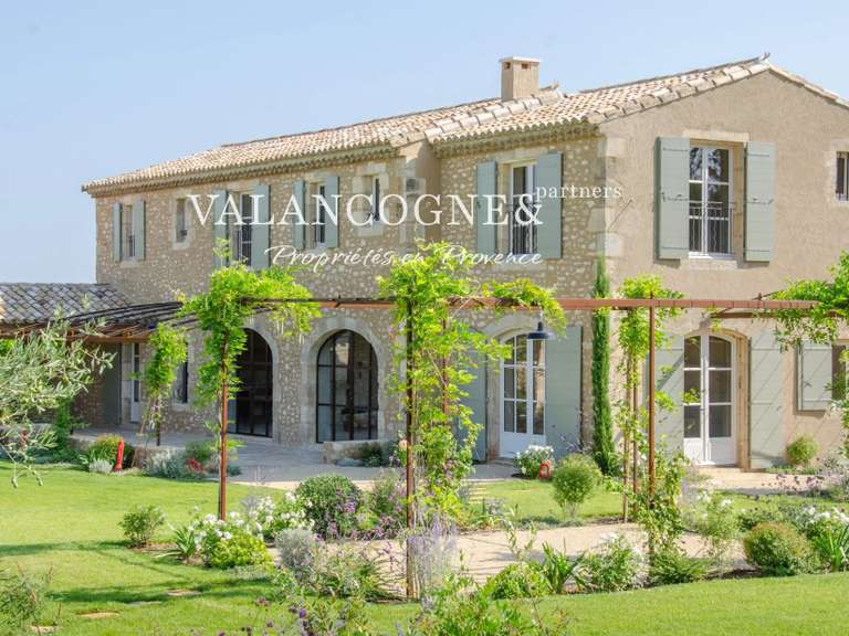 Maison Eygalières - 5 chambres - 308m²