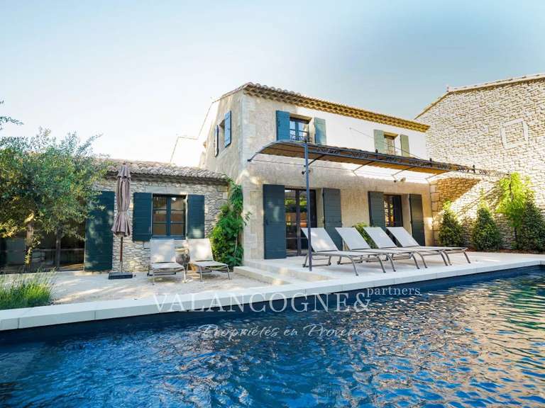 Maison Eygalières - 4 chambres - 158m²
