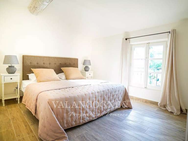 Maison Eygalières - 4 chambres - 158m²