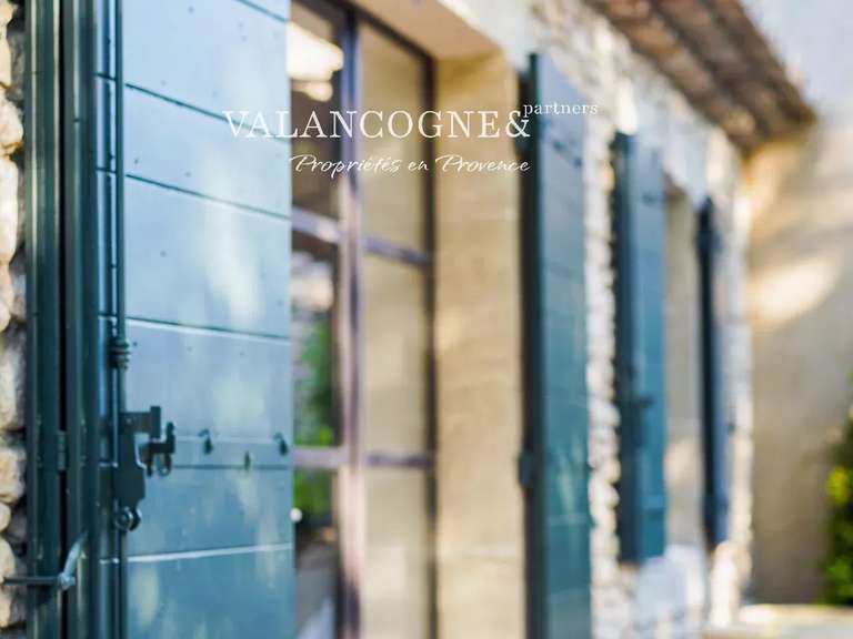 Maison Eygalières - 4 chambres - 158m²