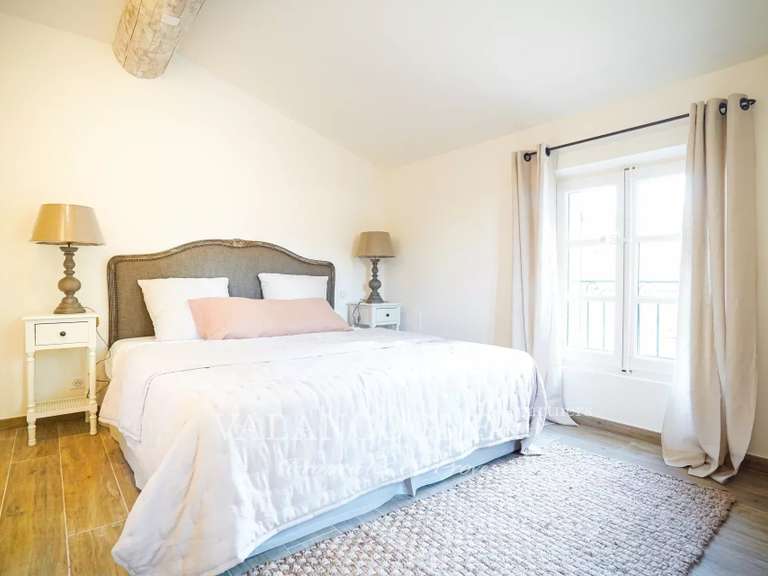 Maison Eygalières - 4 chambres - 158m²