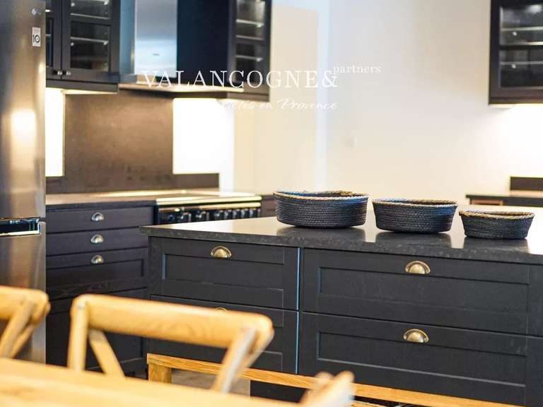 Maison Eygalières - 4 chambres - 158m²