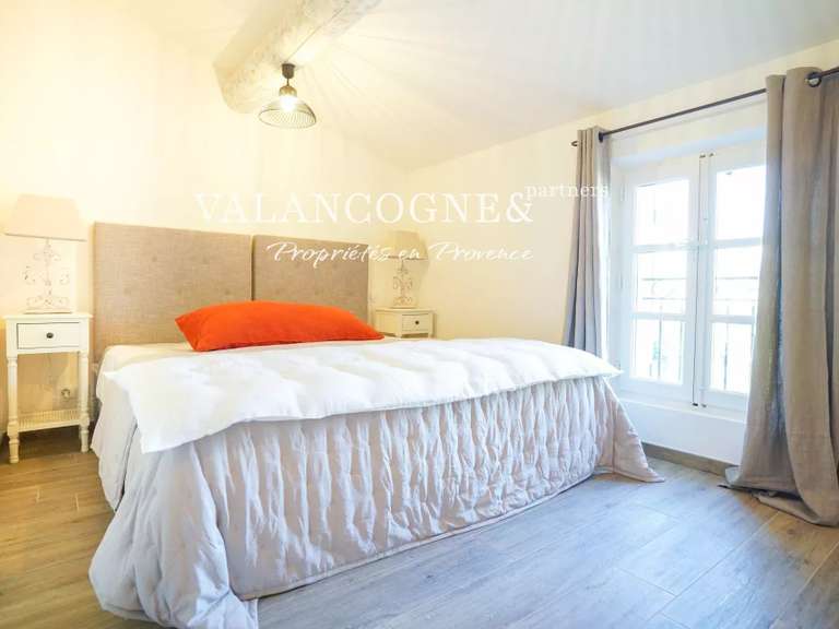 Maison Eygalières - 4 chambres - 158m²