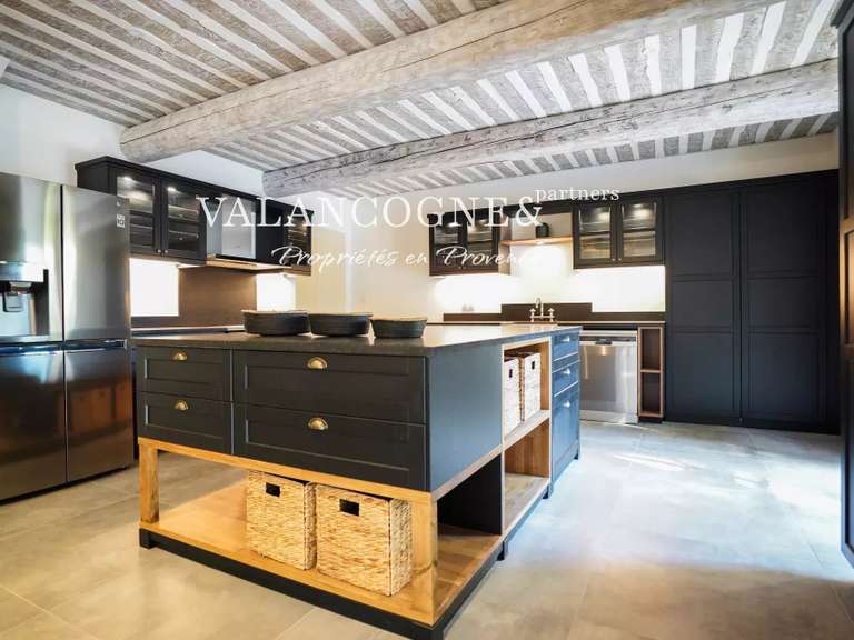 Maison Eygalières - 4 chambres - 158m²