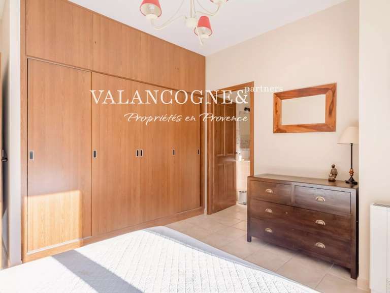 Maison Eygalières - 4 chambres - 200m²