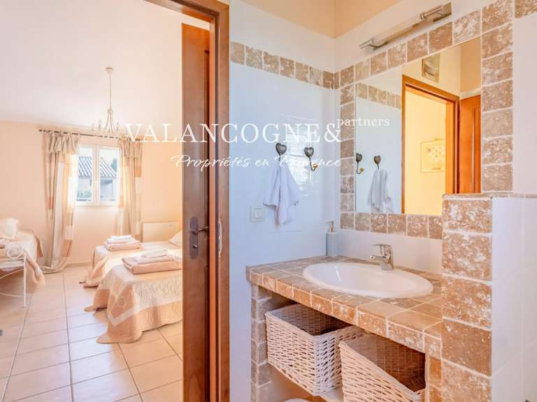 Maison Eygalières - 4 chambres - 200m²