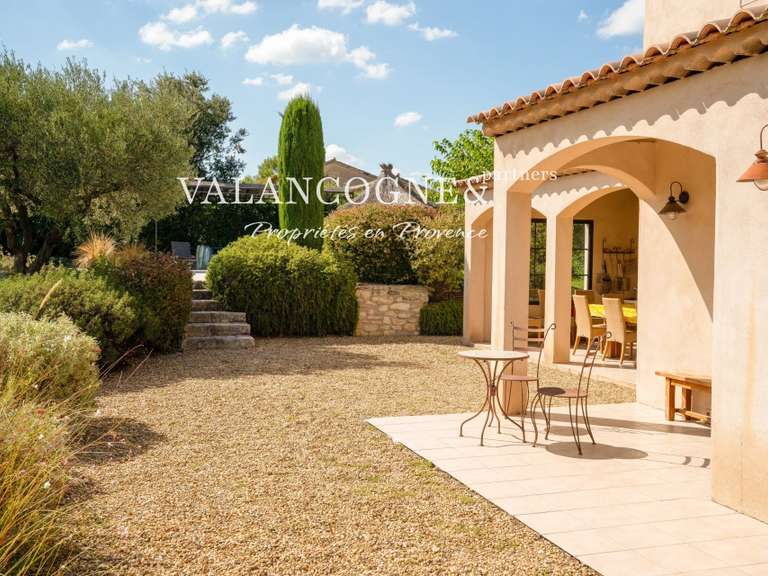 Maison Eygalières - 4 chambres - 200m²