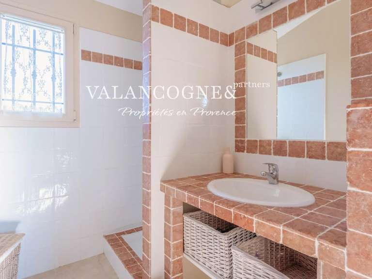 Maison Eygalières - 4 chambres - 200m²