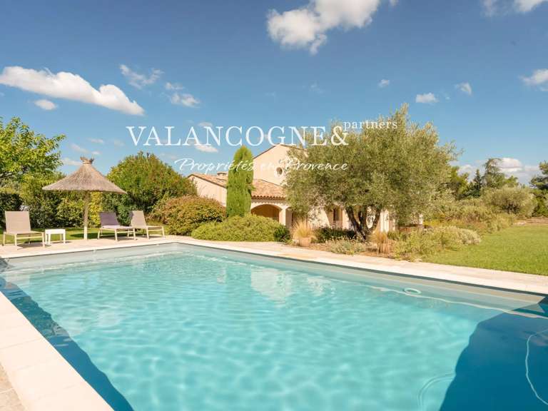 Maison Eygalières - 4 chambres - 200m²
