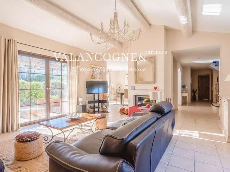 Maison Eygalières - 4 chambres - 200m²