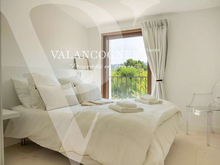 Maison Eygalières - 4 chambres - 180m²