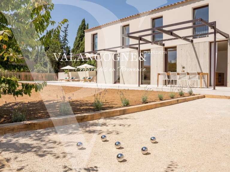 Maison Eygalières - 4 chambres - 180m²