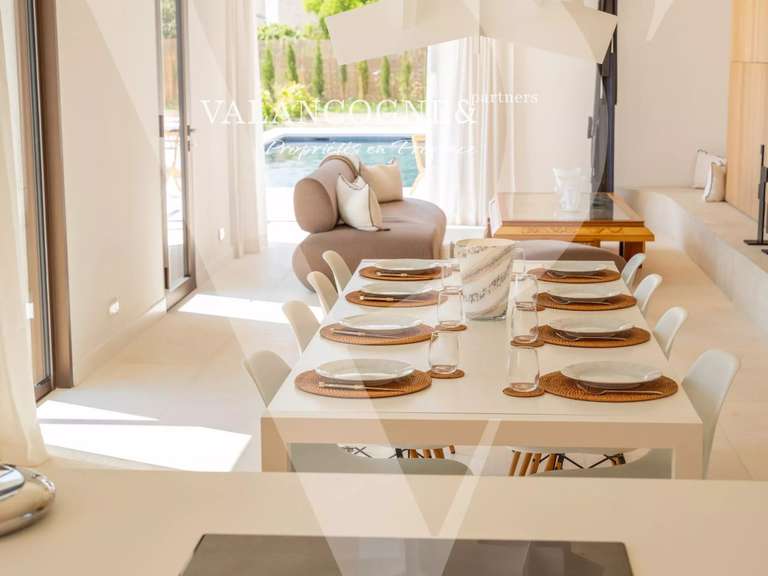 Maison Eygalières - 4 chambres - 180m²