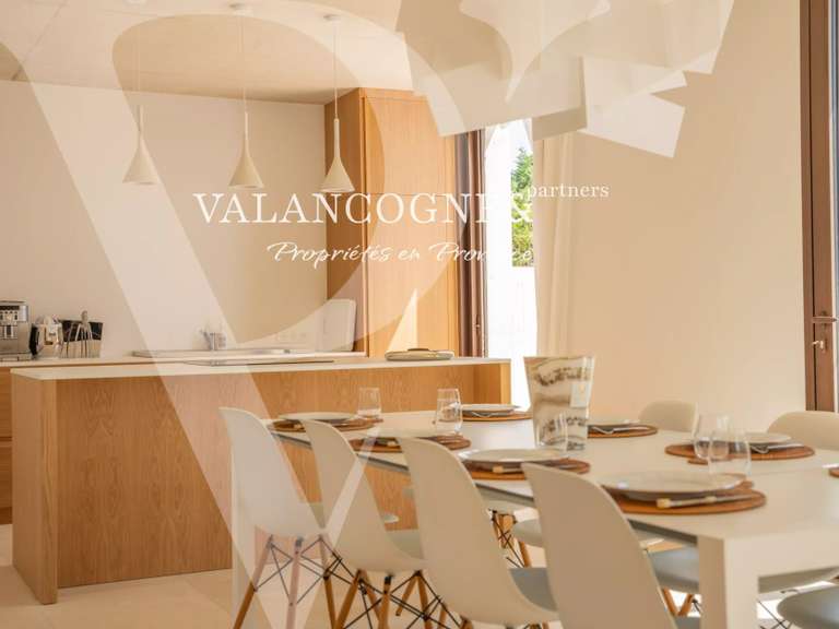 Maison Eygalières - 4 chambres - 180m²