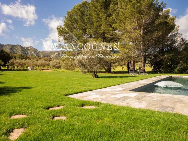 Maison Eygalières - 5 chambres - 255m²